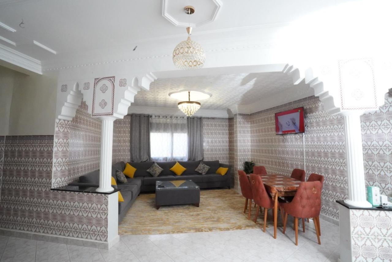 Apartment Oumnia 1 - City Center Tanger Buitenkant foto